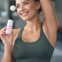 Gluey™ – The Original Body Glue Roller (60 ml)