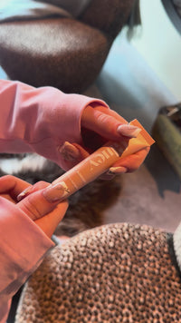 Gluey™ Body Glue – Roll-On Adhesive (20ml)